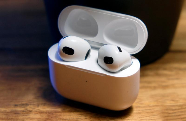 Обзор Apple AirPods 3: очень необычные беспроводные наушники вкладыши