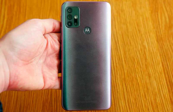 Обзор Motorola Moto G30 недорогого смартфона с массой достоинств