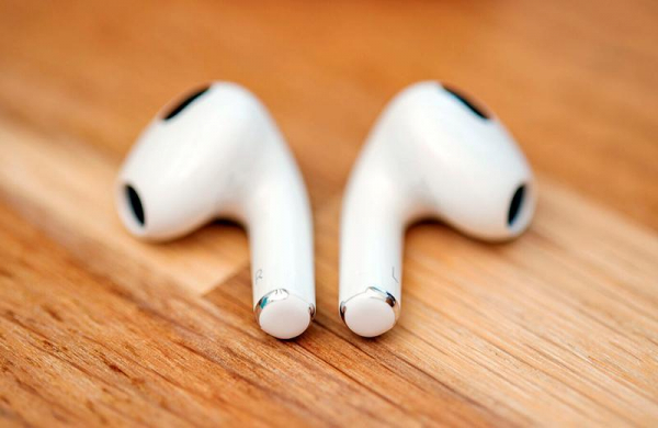 Обзор Apple AirPods 3: очень необычные беспроводные наушники вкладыши