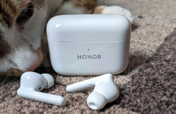 Обзор HONOR Earbuds 2 Lite: хороших и автономных наушников по бюджетной цене