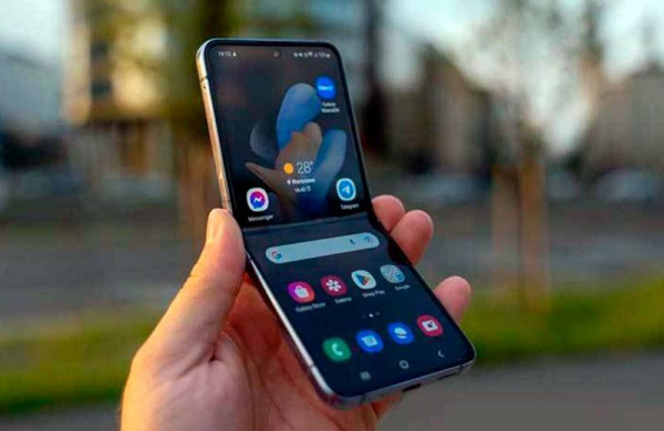 Обзор Samsung Galaxy Z Flip 4: доработанного складного смартфона раскладушки