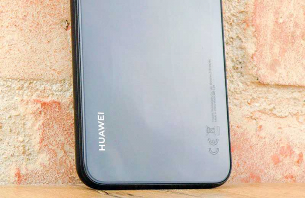 Обзор Huawei P40 Lite E: идеальный бюджетный смартфон?