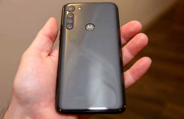 Обзор Motorola G8 Power: смартфон с большим аккумулятором