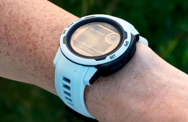 Обзор Garmin Instinct 2 (2s): прочных смарт-часов для любителей приключений