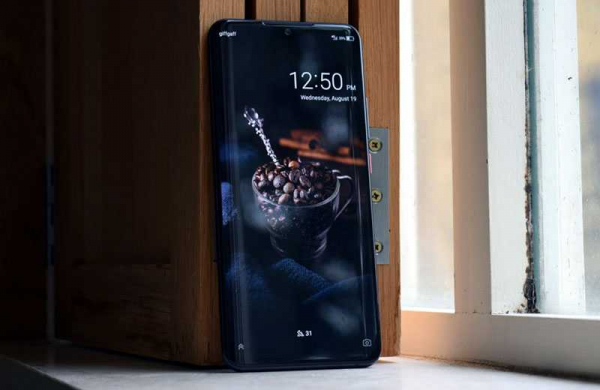 Обзор ZTE Axon 11 5G: больше чем просто смартфон с 5G