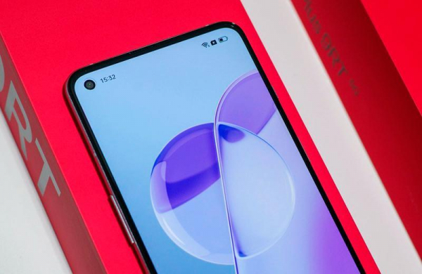 Обзор смартфона OnePlus 9RT 5G сочетающего мощность с автономностью