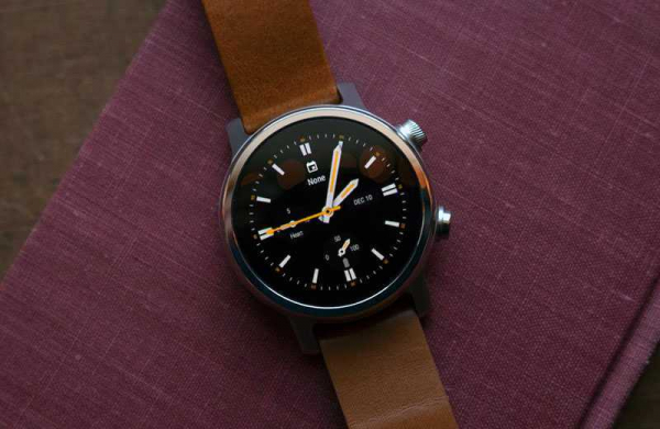 Обзор Moto 360 (2019): хорошие часы на средней платформе