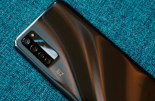 Обзор ZTE Axon 20 5G: первый смартфон с камерой под дисплеем