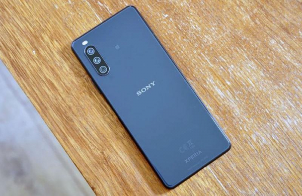 Обзор Sony Xperia 10 III компактного смартфона среднего уровня