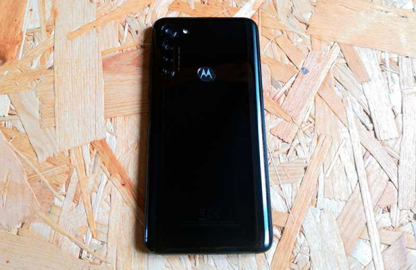 Обзор Motorola G8 Power: смартфон с большим аккумулятором