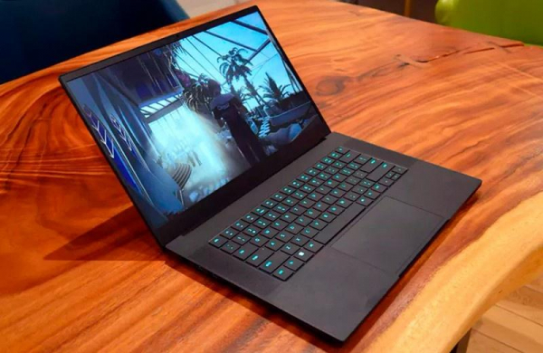 Обзор Razer Blade 15 (2022): дорогого ноутбука для HDR-игр со старыми проблемами