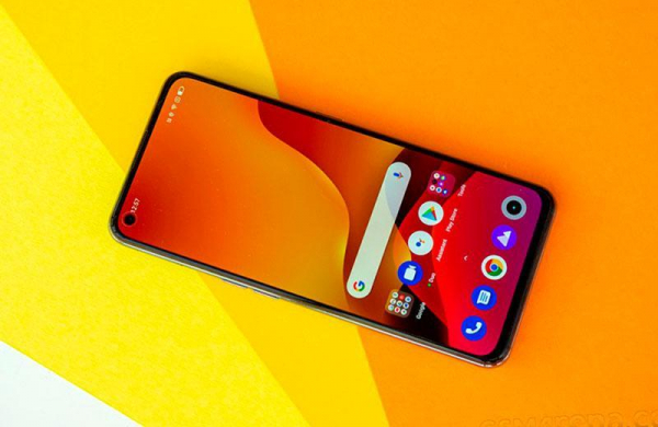 Обзор Realme GT 5G: среднего смартфона на мощном процессоре