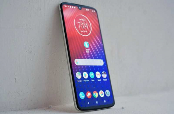 Обзор Moto Z4: обновлённый флагманский телефон с 5G