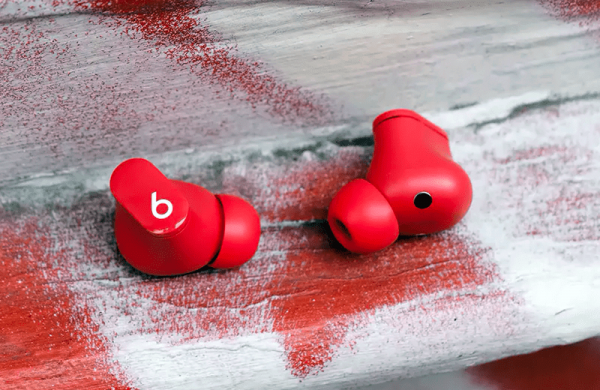 Обзор Beats Studio Buds: беспроводных наушников лучше и дешевле AirPods