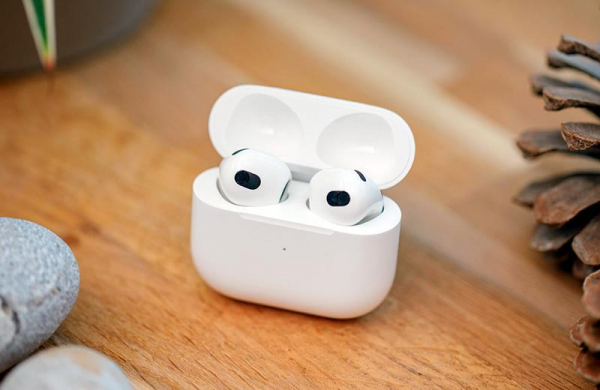 Обзор Apple AirPods 3: очень необычные беспроводные наушники вкладыши