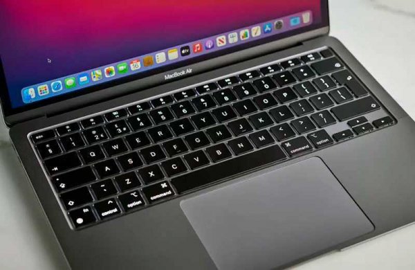 Обзор Apple MacBook Air M1: лучший ноутбук с процессором Apple M1