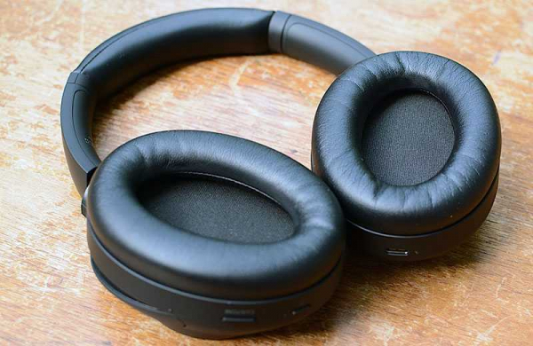 Обзор Sony WH-1000XM4: лучшие наушники стали ещё лучше